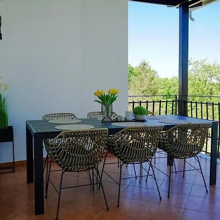Leon With Private Pool Villa